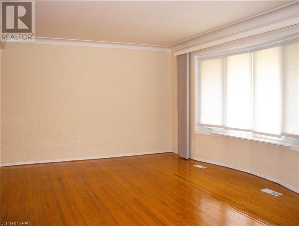 6 St. Louis Place, St. Catharines, Ontario  L2M 1K2 - Photo 30 - 40520474