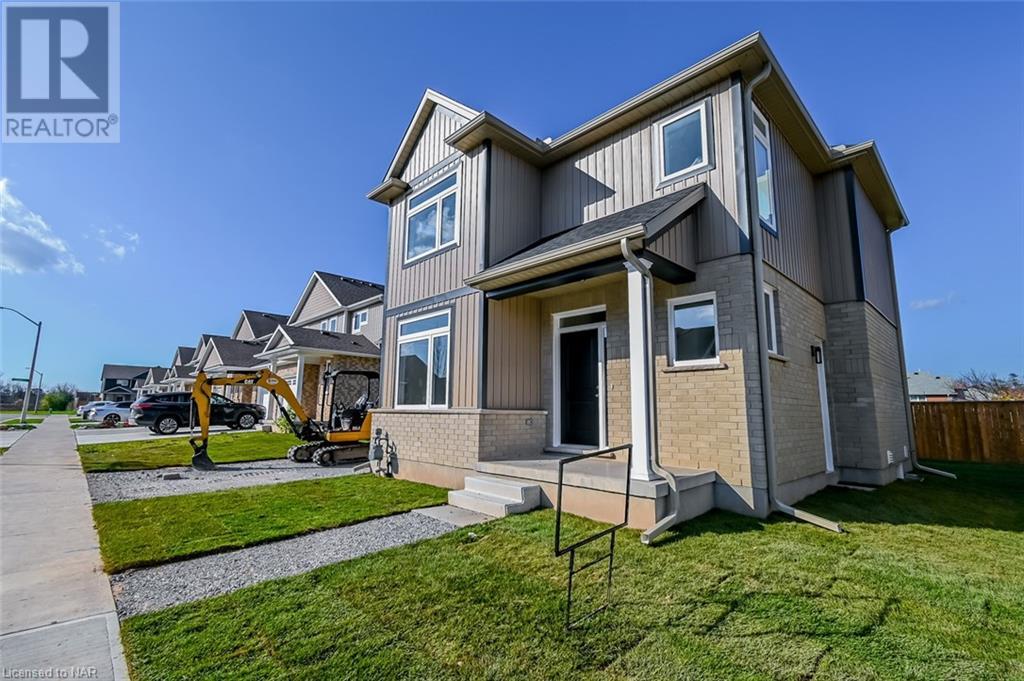 7 Marshall Lane, St. Catharines, Ontario  L2P 0E8 - Photo 3 - 40526100